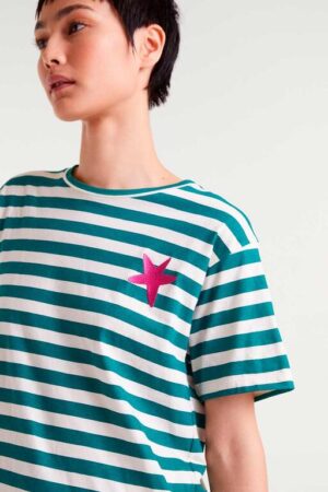 Camiseta de rayas con bordado estrella 8 Camiseta de rayas con bordado estrella 8