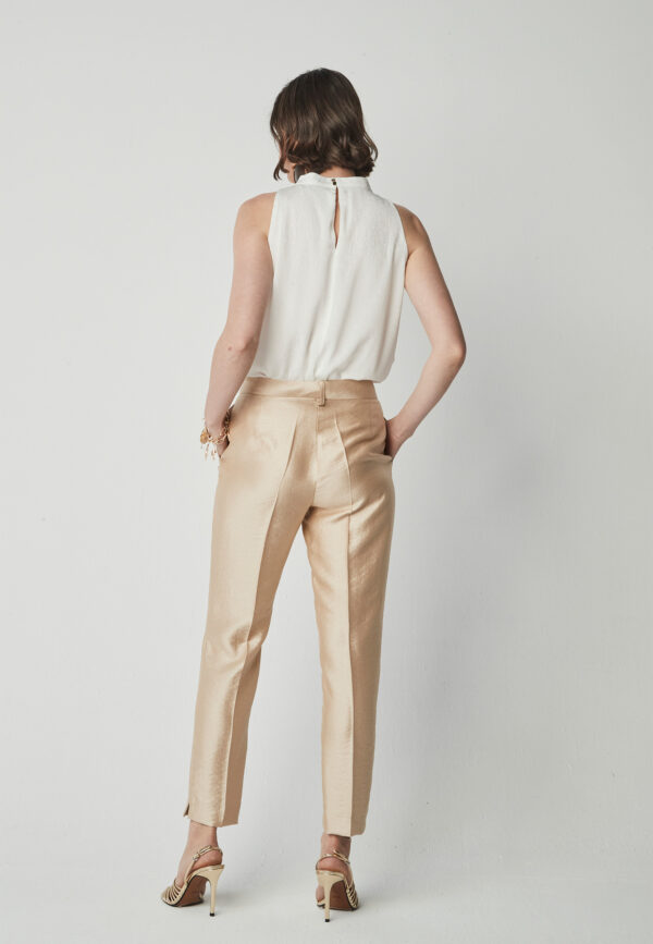 Pantalón liso pitillo. Conjunto 2