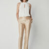 Pantalón liso pitillo. Conjunto 7