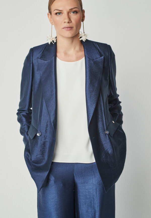 chaqueta fluida cruzada. 1