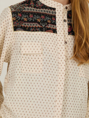 Blusa con jacquard 7