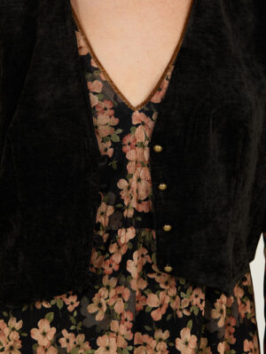 Vestido corto con chaleco 5